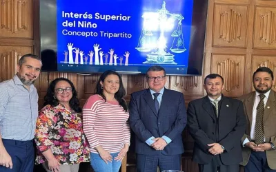 intercambio de saberes»Sobre el interes superior del niño» concepto tripartito con jueces